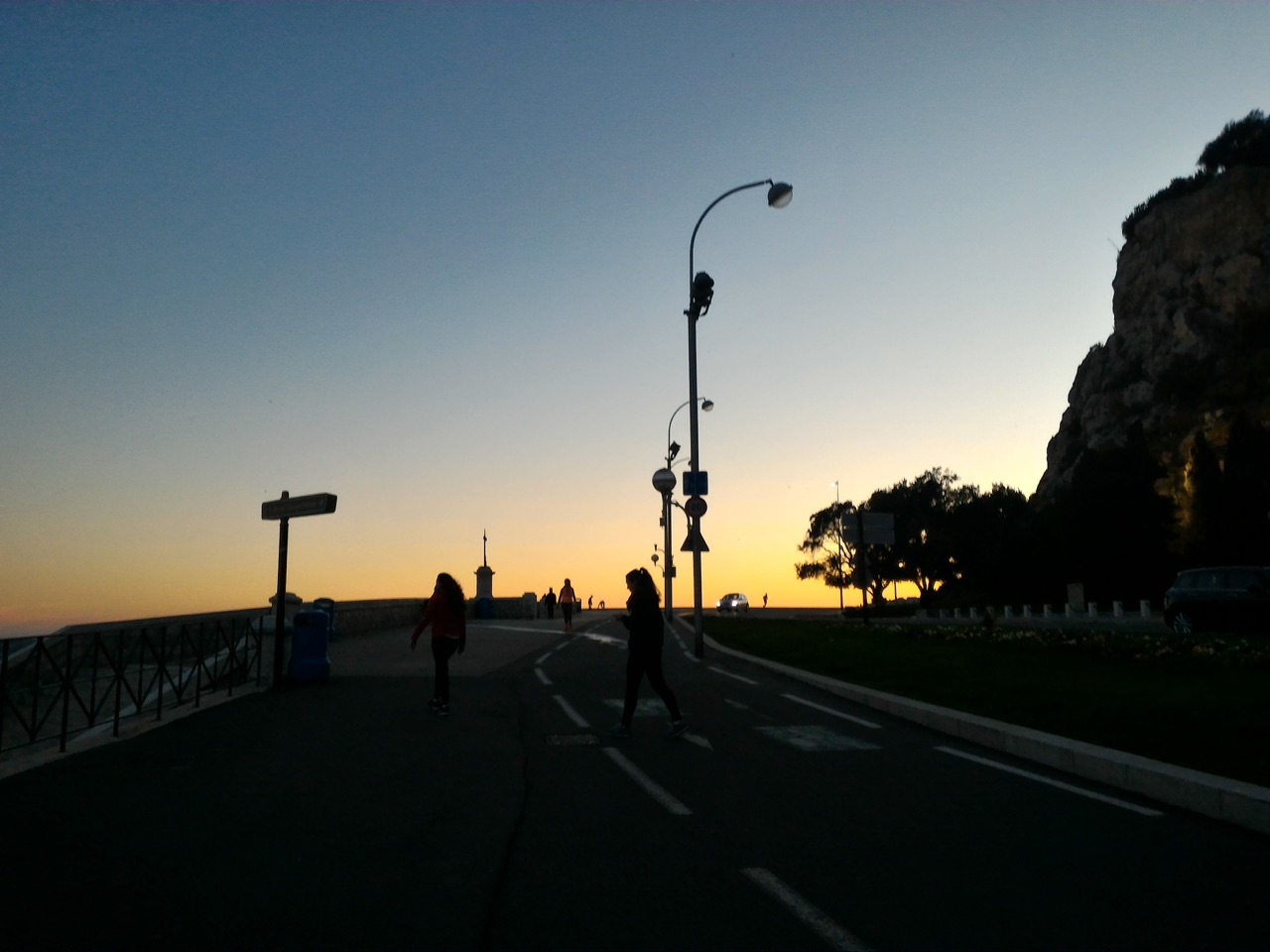 法國尼斯海灘傍晚夕陽
