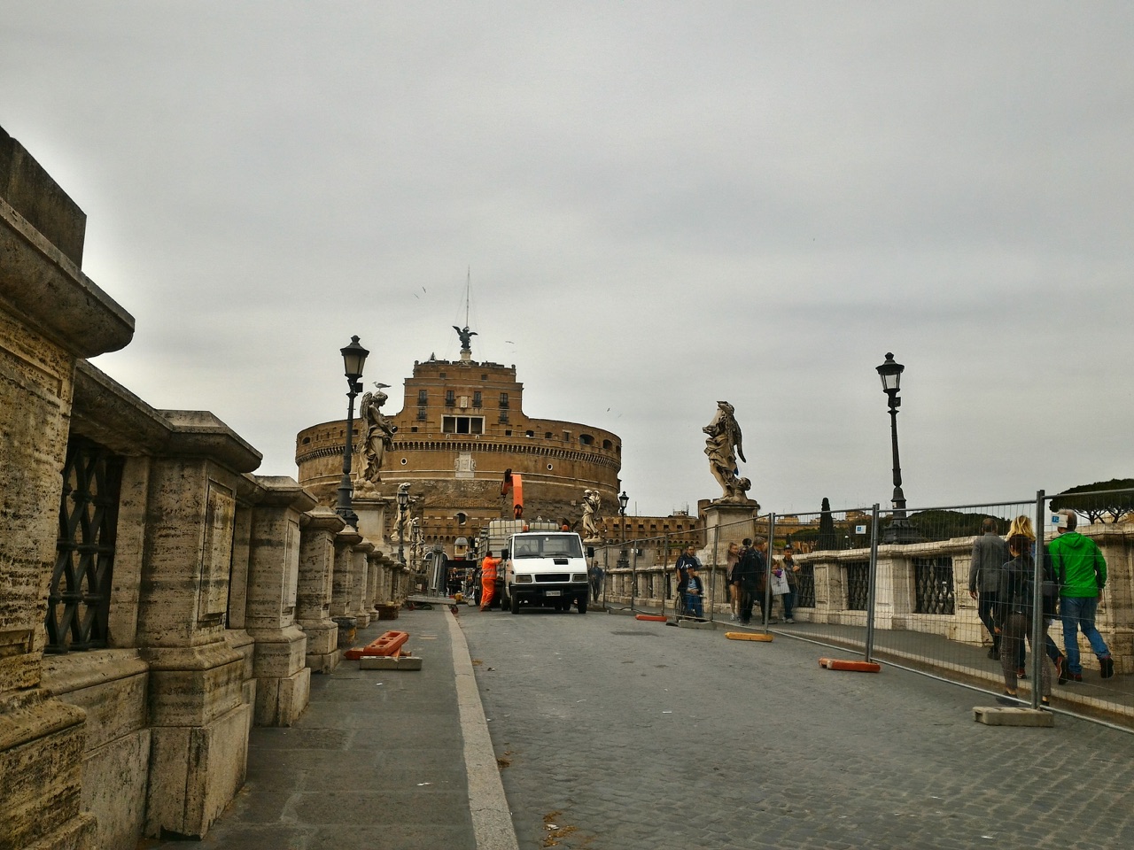 義大利羅馬往梵蒂岡的路上聖天使橋 Ponte Sant'Angelo